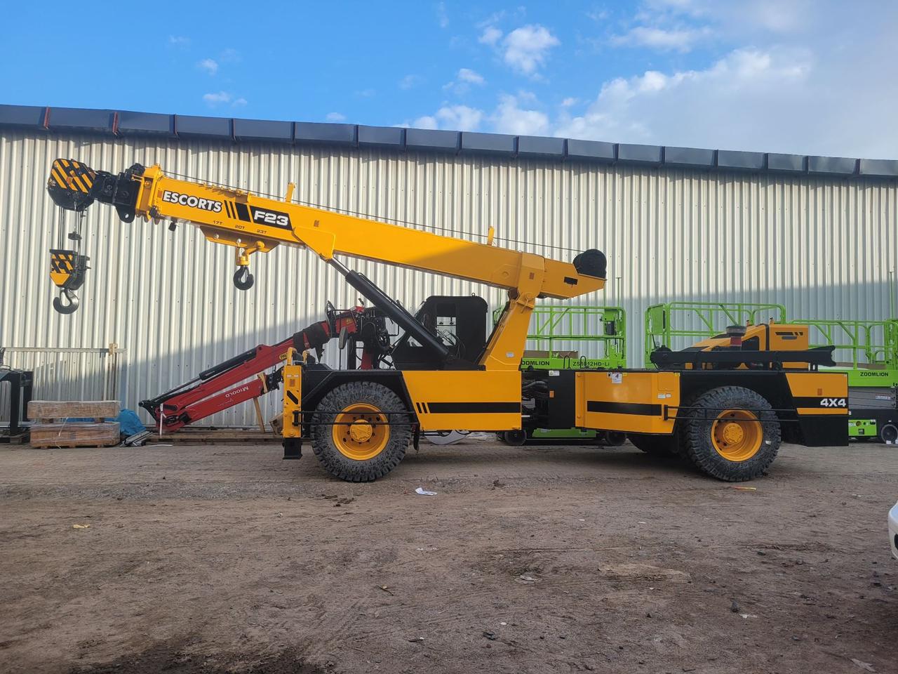 Farana Crane Main